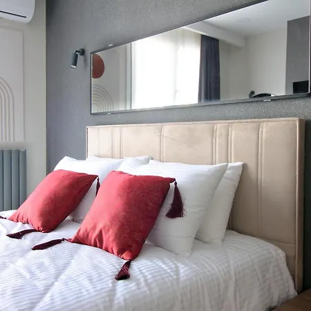 Excellent Fatih Golden Horn